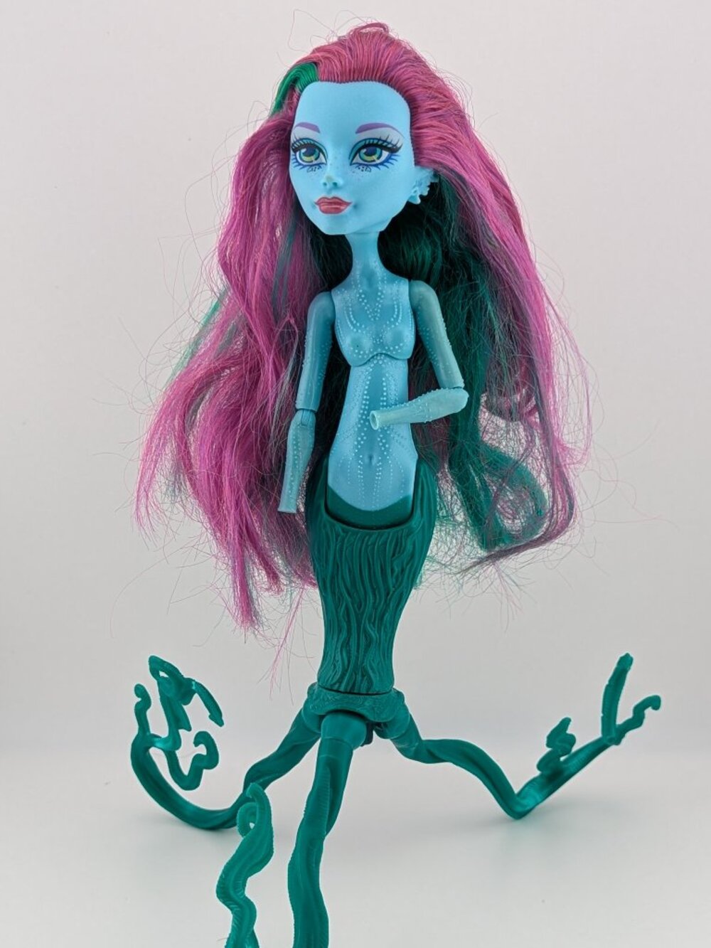 Monster High Posea Reef Great Scarrier Reef Doll – Missing Hands